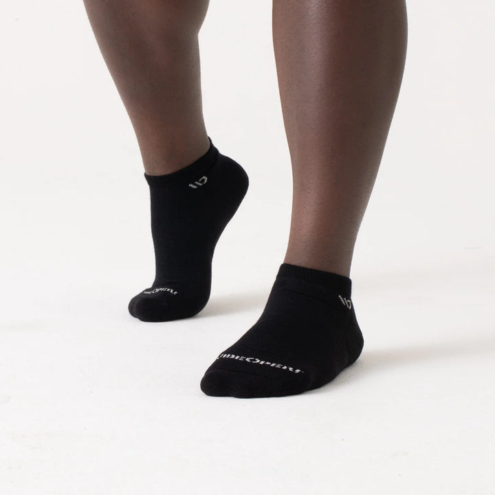 Wide Open Men's Solid Cushion No Show Wide Width Socks (9000)