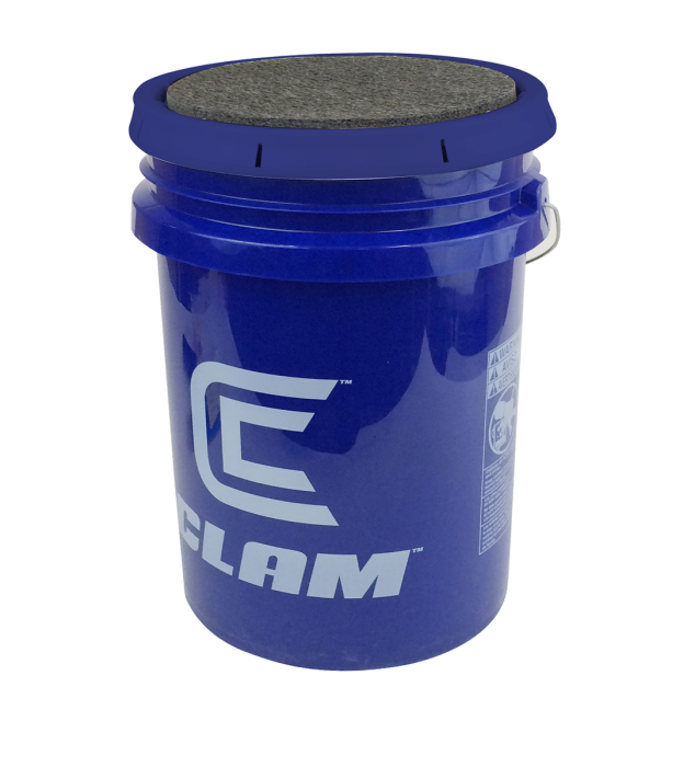 Clam 6 Gallon Bucket with Lid