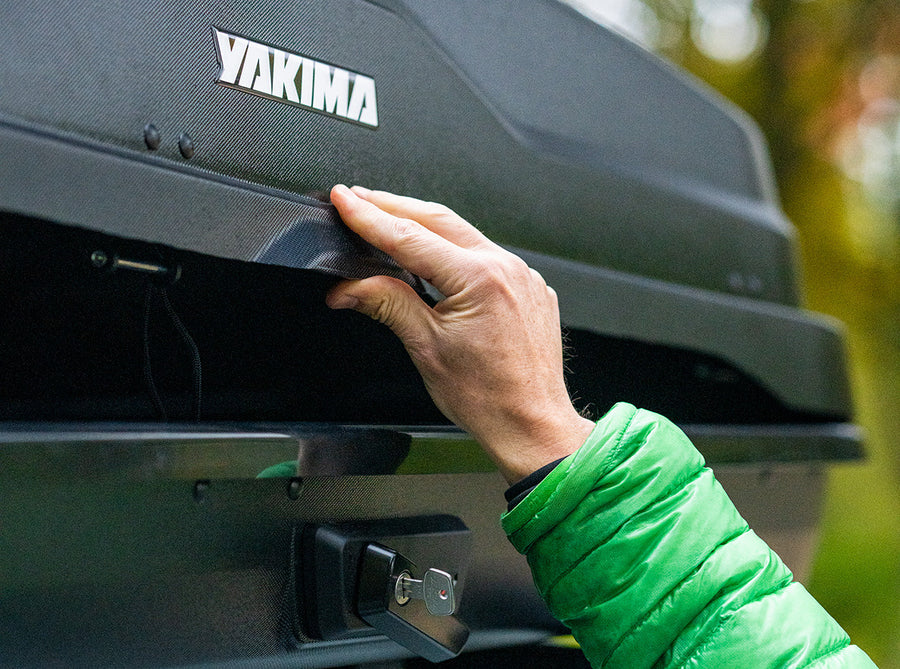 Yakima Skybox 18 Carbonite 18 SQ.FT
